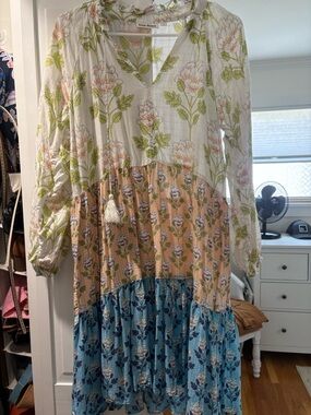 Roller Rabbit Cream Dress with Peach Floral and Green Leaves Size Small
